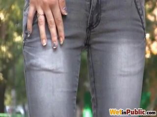 Completely רטוב ג'ינס wetting